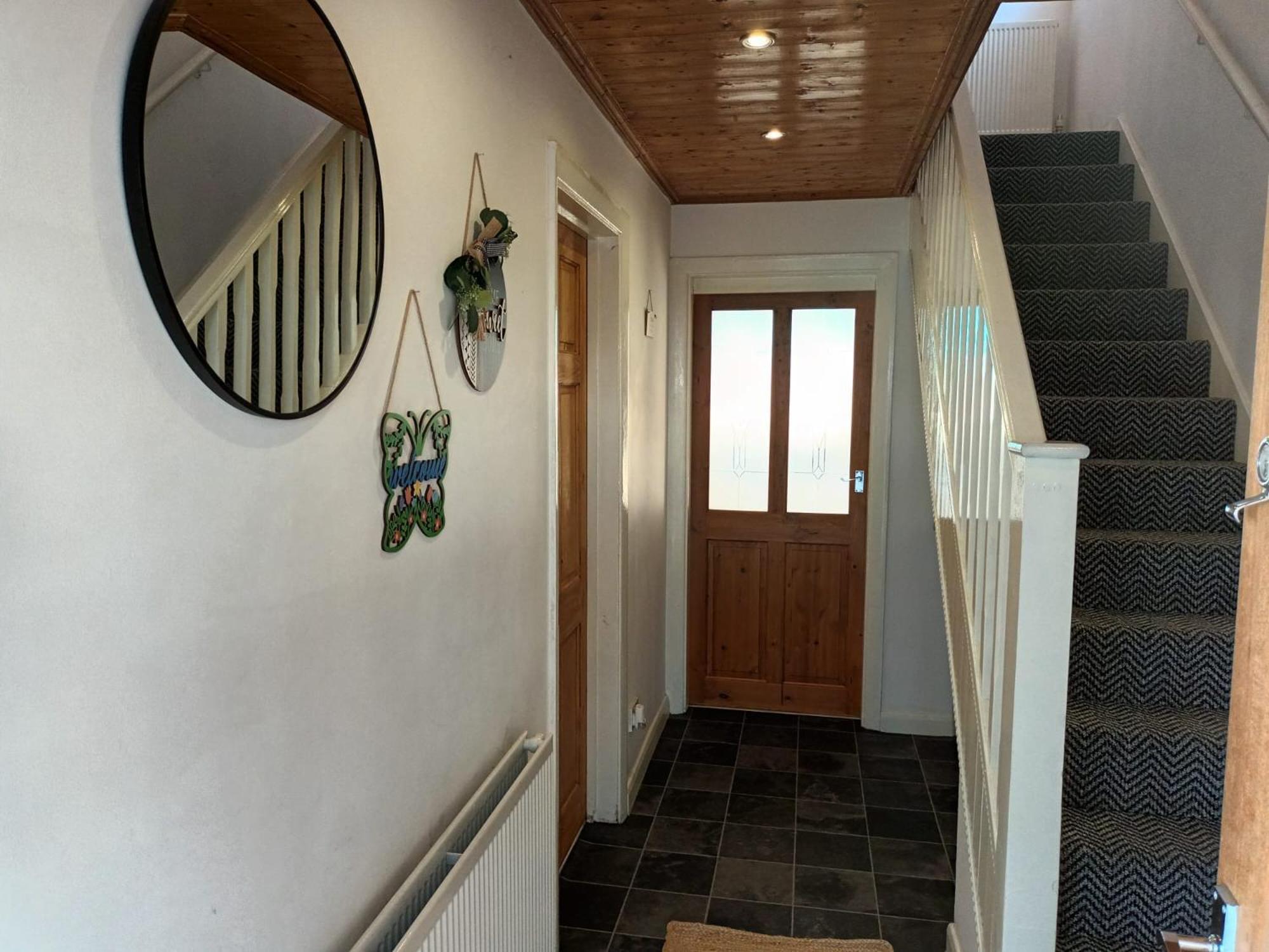 Serviced 3-bedroom Near Nec, Airport & Jlr Holiday home *
