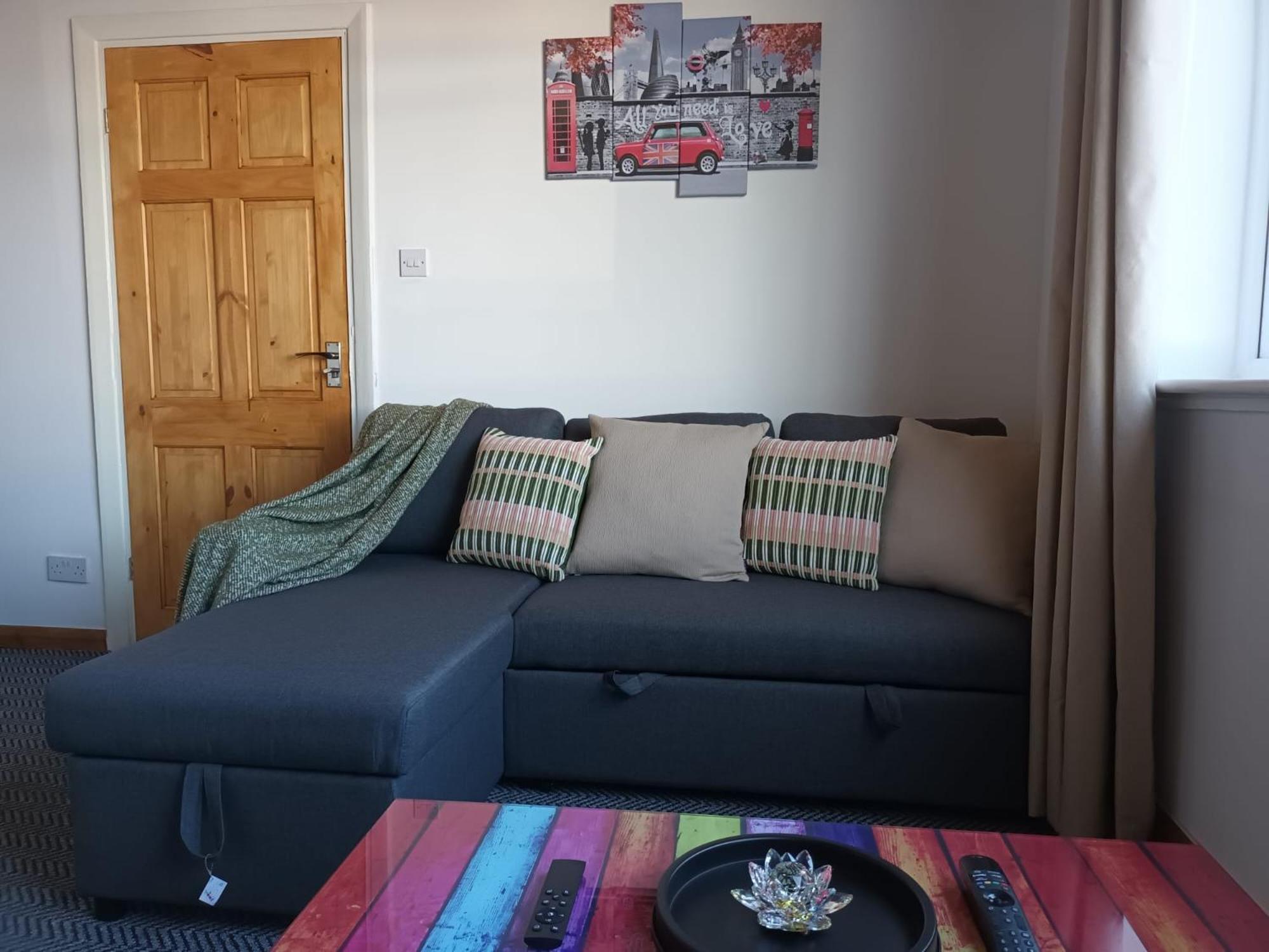 Serviced 3-bedroom Near Nec, Airport & Jlr Holiday home Birmingham